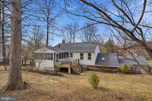 2228 Loch Lomond Dr, Vienna, VA 22181 - Photo 35