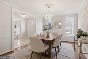 2228 Loch Lomond Dr, Vienna, VA 22181 - Photo 9