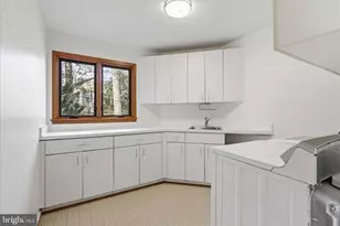 11574 Lake Newport Rd, Reston, VA 20194 - Photo 29