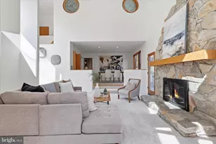 11574 Lake Newport Rd, Reston, VA 20194 - Photo 19