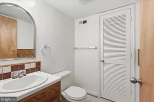 11574 Lake Newport Rd, Reston, VA 20194 - Photo 49