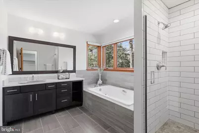 11574 Lake Newport Road, Reston, VA 20194 - Photo 37