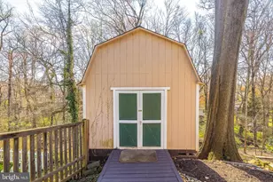 9209 Volunteer Dr, Alexandria, VA 22309 - Photo 33