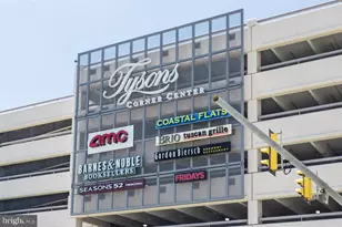 1505 Snughill Ct, Vienna, VA 22182 - Photo 11