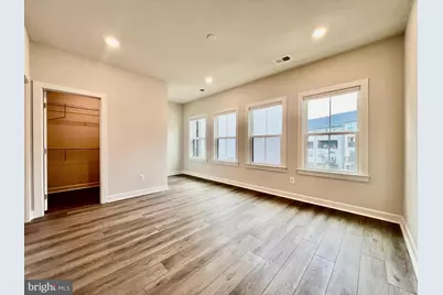 2339 Water Promenade Avenue, Herndon, VA 20171 - Photo 35