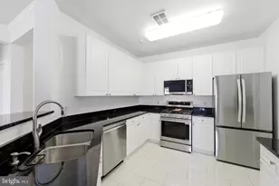 4330 Cannon Ridge Ct, Fairfax, VA 22033 - Photo 7