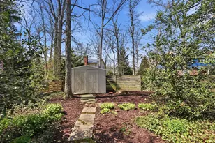 9104 Volunteer Dr, Alexandria, VA 22309 - Photo 41