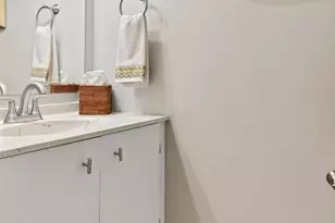 9204 Bailey Ln, Fairfax, VA 22031 - Photo 21