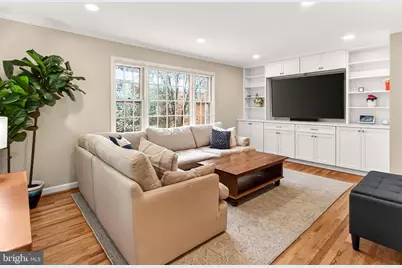 9204 Bailey Lane, Fairfax, VA 22031 - Photo 15