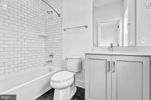 11236 Bunsen St, Reston, VA 20190 - Photo 43