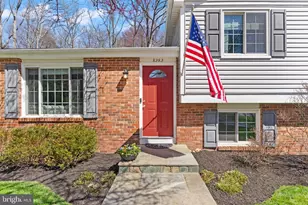 8282 Morning Dew Ct, Springfield, VA 22153 - Photo 9