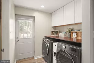 8282 Morning Dew Ct, Springfield, VA 22153 - Photo 39