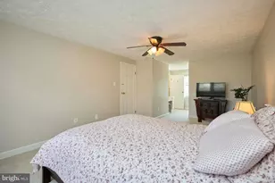 7307 Sterling Grove Dr, Springfield, VA 22150 - Photo 25