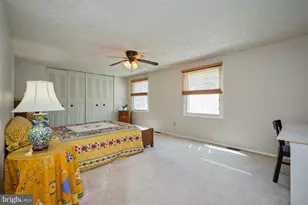 7307 Sterling Grove Dr, Springfield, VA 22150 - Photo 35