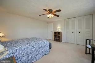 7307 Sterling Grove Dr, Springfield, VA 22150 - Photo 33