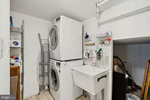 7810 Ashley Glen Rd, Annandale, VA 22003 - Photo 27