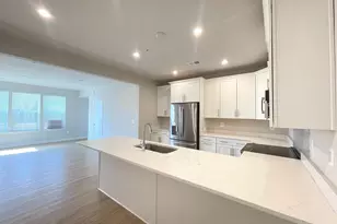 13502 Sayward Blvd, Herndon, VA 20171 - Photo 3