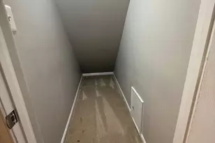 8514 Wild Spruce Dr, Springfield, VA 22153 - Photo 11