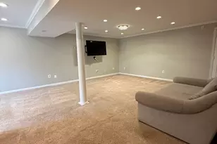 8514 Wild Spruce Dr, Springfield, VA 22153 - Photo 3