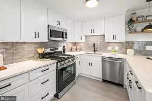 1652 Wainwright Dr, Reston, VA 20190 - Photo 3