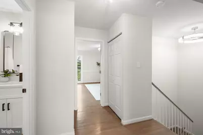 1652 Wainwright Drive, Reston, VA 20190 - Photo 17