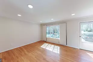 5705 Heritage Hill Ct, Alexandria, VA 22310 - Photo 3