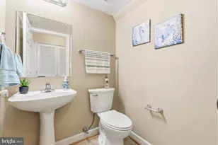 6601 Netties Ln, Alexandria, VA 22315 - Photo 17