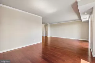 5901 Mt Eagle Dr, Alexandria, VA 22303 - Photo 11