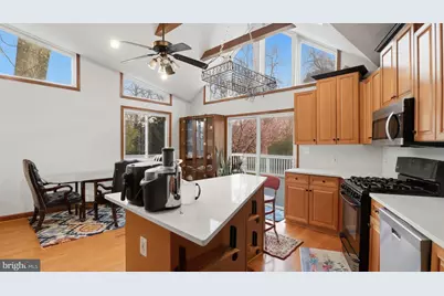 7607 Burnside Court, Falls Church, VA 22043 - Photo 15