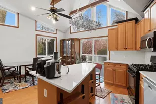 7607 Burnside Ct, Falls Church, VA 22043 - Photo 15