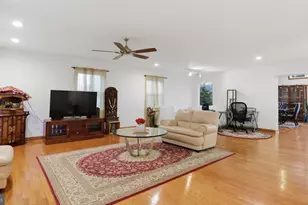 7607 Burnside Ct, Falls Church, VA 22043 - Photo 23