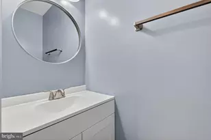 5650 Ridge View Dr, Alexandria, VA 22310 - Photo 15