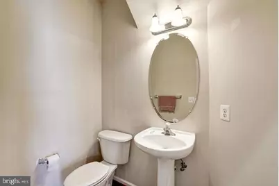 12176 Bridgend Run, Fairfax, VA 22030 - Photo 7