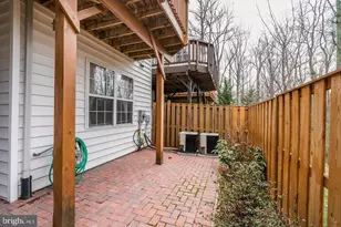12176 Bridgend Run, Fairfax, VA 22030 - Photo 27