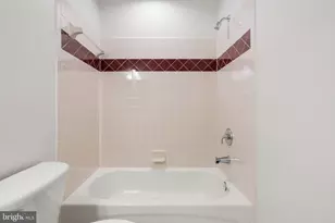 9185 Topaz St, Fairfax, VA 22031 - Photo 63