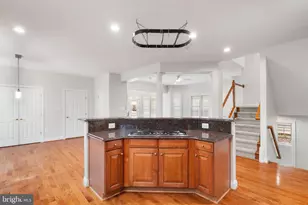 9185 Topaz St, Fairfax, VA 22031 - Photo 21