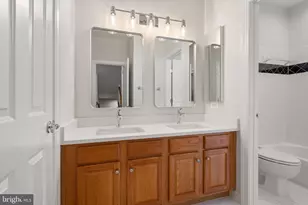 9185 Topaz St, Fairfax, VA 22031 - Photo 43