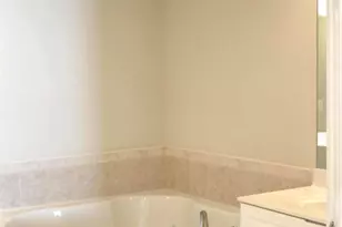 1601 Leeds Castle Dr, Vienna, VA 22182 - Photo 21