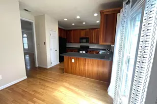 1601 Leeds Castle Dr, Vienna, VA 22182 - Photo 9