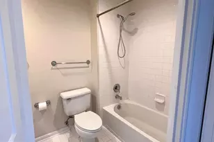 1601 Leeds Castle Dr, Vienna, VA 22182 - Photo 25