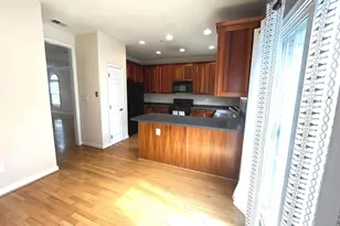 1601 Leeds Castle Dr, Vienna, VA 22182 - Photo 15