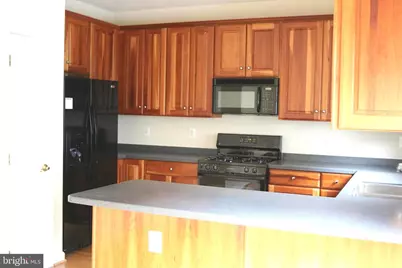 1601 Leeds Castle Drive, Vienna, VA 22182 - Photo 7