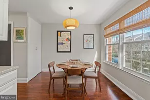 9864 High Water Ct, Burke, VA 22015 - Photo 15