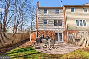 9864 High Water Ct, Burke, VA 22015 - Photo 37