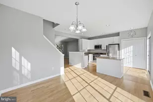 14300 Montverd Ct, Centreville, VA 20121 - Photo 17