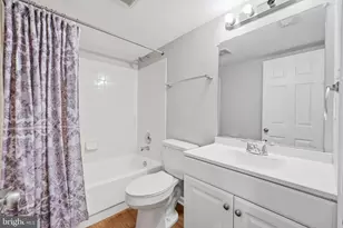 14300 Montverd Ct, Centreville, VA 20121 - Photo 27