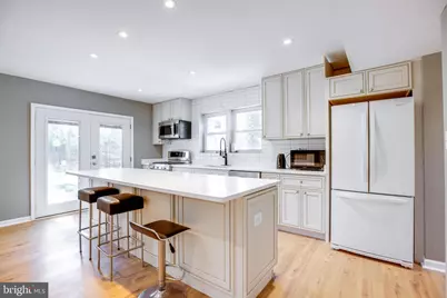 3923 Forest Grove Drive, Annandale, VA 22003 - Photo 7