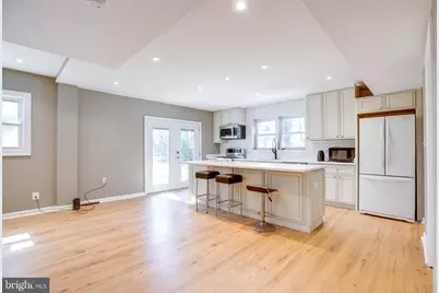 3923 Forest Grove Drive, Annandale, VA 22003 - Photo 5