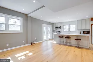 3923 Forest Grove Dr, Annandale, VA 22003 - Photo 15