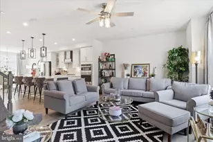 2861 Hokie Ln, Alexandria, VA 22306 - Photo 21